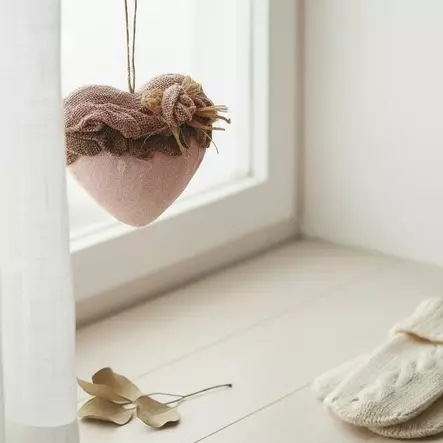Vaaleanpunainen kanvas-sydän - Nauhat, köynnökset ja härpäkkeet - 313750 - 2