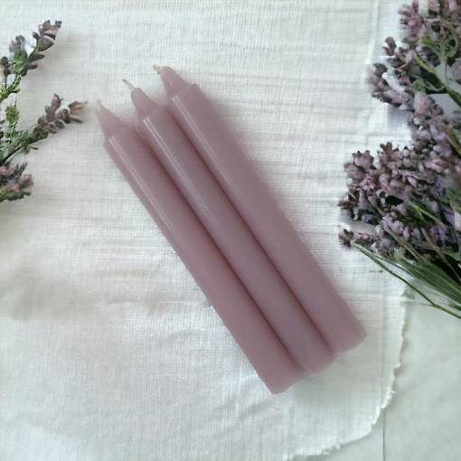 Läpivärjätty kruunukynttilä 20 kpl/pkt, laventeli - Läpivärjätyt kruunut - 1501351-20 - 1