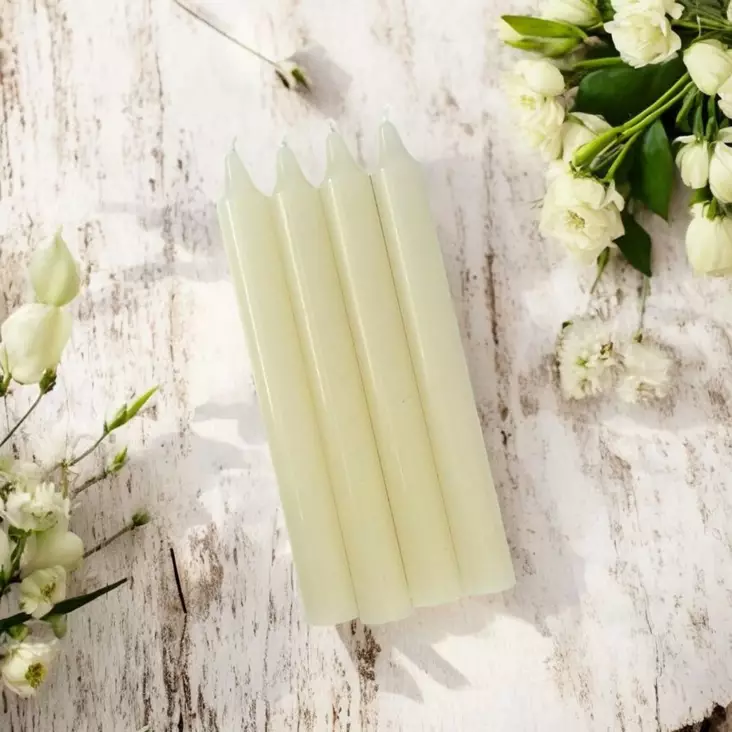 Läpivärjätty kruunukynttilä 20 kpl/pkt, kerma - Läpivärjätyt kruunut - 1501302-20 - 1