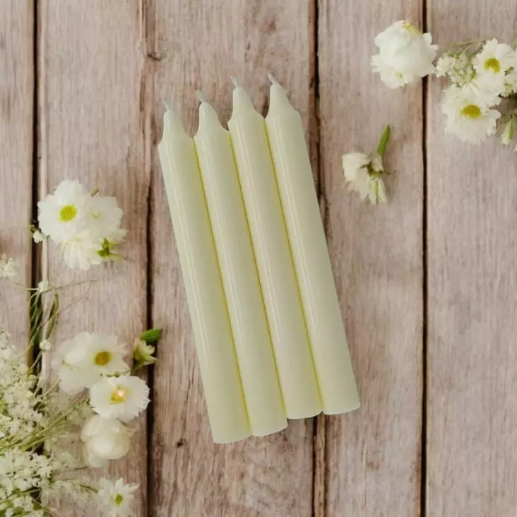 OLIVA-kruunukynttilä 20 kpl/pkt, vaaleankeltainen - Läpivärjätyt kruunut - 2111303-20 - 1