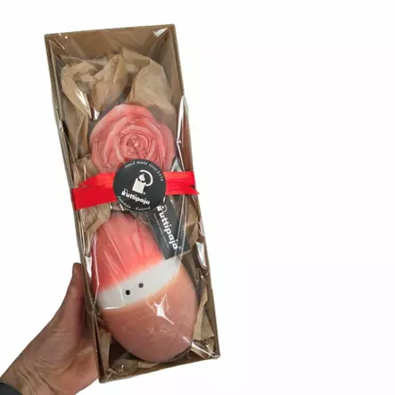 Lahjapaketti Saunatonttu & Tervaruusu, punainen - Valmiit lahjapaketit - 7912140611 - 2