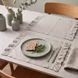 Harmaa puuvillainen Romantiikka-pöytätabletti, jossa on kaunis pitsireunus. - Keittiötekstiilit - 442327-31 - 1