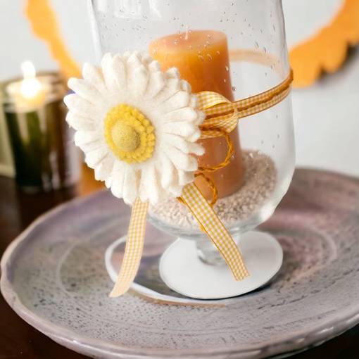 Huopakukka, rintaneula, valkea - Nauhat, köynnökset ja härpäkkeet - 880083-01 - 1