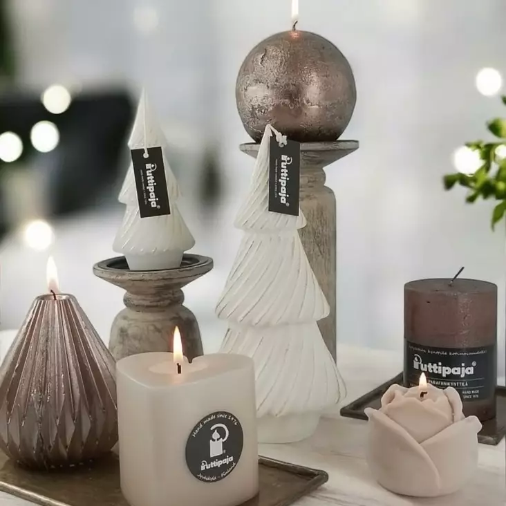 Iso kuusikynttilä kultasilauksella, valkoinen - Kuusi-kynttilät - 14104801 - 1