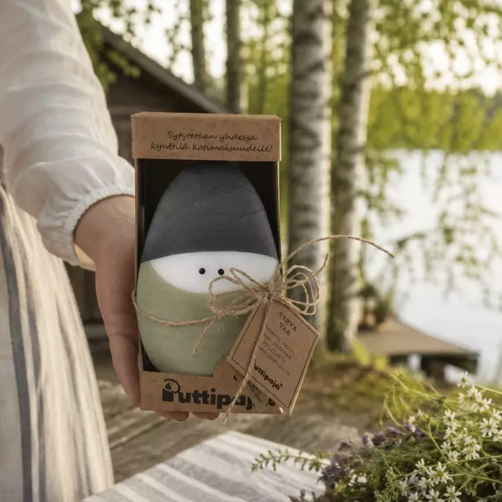 Saunatonttu lahjalaatikossa, vihreä/harmaa - Tervakynttilät - 791214017-1731 - 1