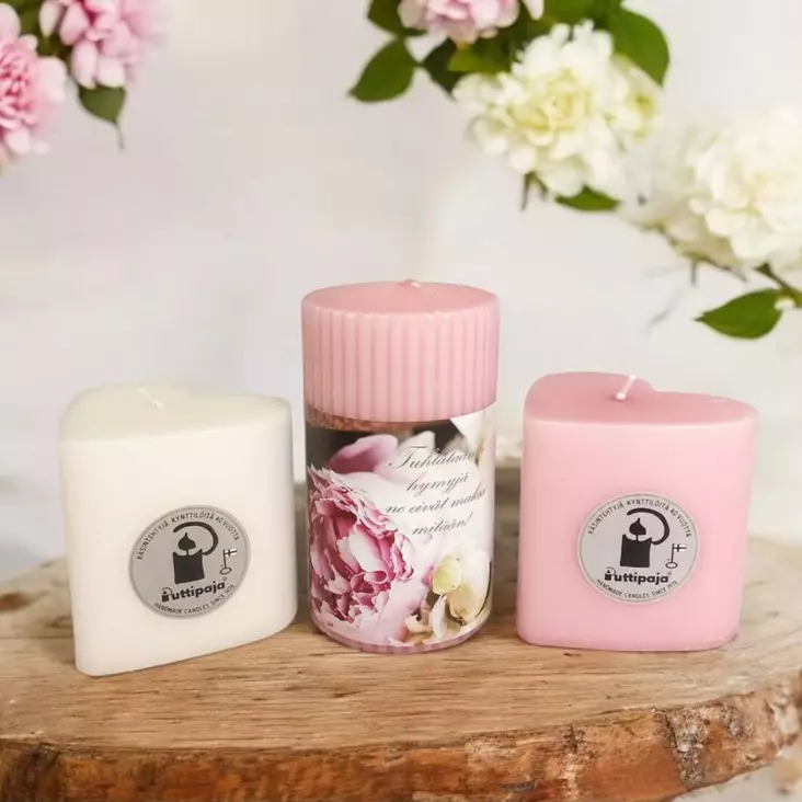 Mietelause- ja sydänkynttiläpaketti Tuhlataanko hymyjä - Mietelausekynttilät - 79291460452 - 1