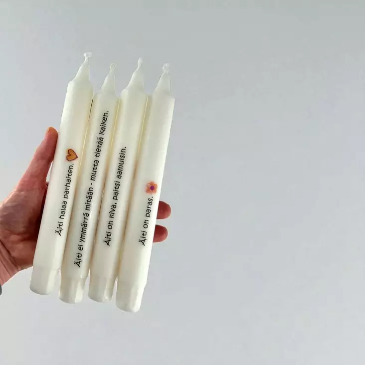 Mietelausekruunukynttilät "ÄITI ON PARAS", 4 kpl/pkt - Äitienpäiväkynttilät - 29013-01-ai2 - 1