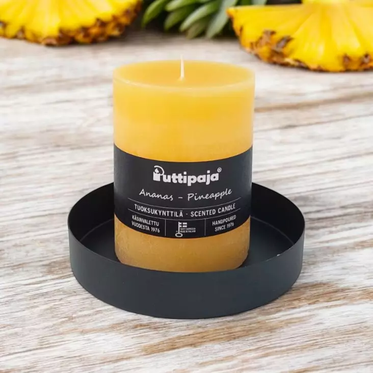 Läpivärjätty tuoksukynttilä 10cm, Ananas - Tuoksukynttilät - 20004333 - 1