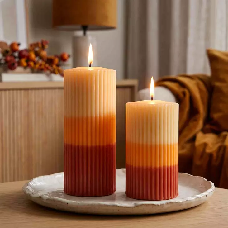 Dip dye raidallinen vekkikynttilä Keltainen – oranssi – terra - Dip dye -raitakynttilät - 14704v-051055 - 1