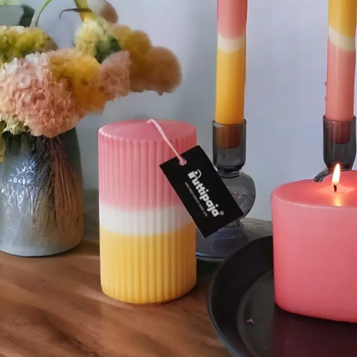 Dip dye vekkikynttilä raparperi, keltainen 12 cm - Dip dye -raitakynttilät - 14604V-0705 - 1