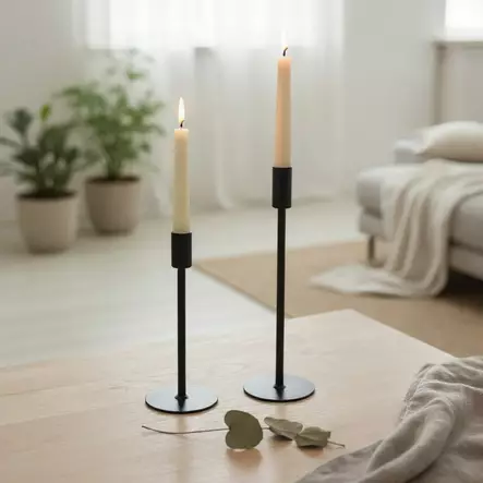 Metallinen kynttilänjalka pyöreällä pohjalla - Kynttilänjalat kruunukynttilöille - 4095176 - 1