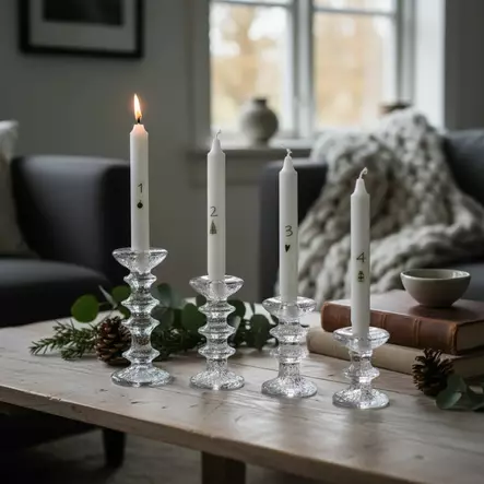 Adventtikruunukynttilät, vihreät numerot ja koristeet 4 kpl/pkt - Adventtikynttilät - 29013-ad-17 - 2
