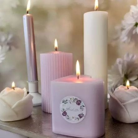 Sydänkynttilä "äidille"-tarralla, lila - Äitienpäiväkynttilät - 1410823Ai - 2