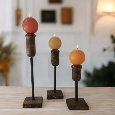 Puinen, ohut kynttilänjalka puisella alustalla 3 kpl setti - Kynttilänjalat kruunukynttilöille - 4098310-set - 2